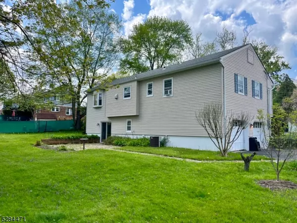 Berkeley Heights Twp., NJ 07922,35 La Secla Pl