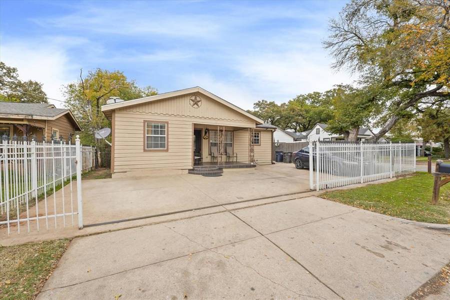 3421 Wilbarger Street, Fort Worth, TX 76119