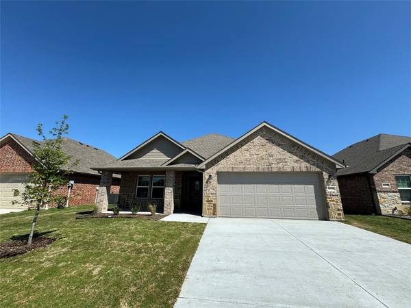 808 Hardaway Drive,  Greenville,  TX 75402