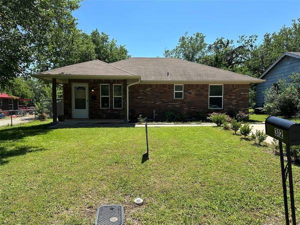 312 W South Street,  Whitesboro,  TX 76273