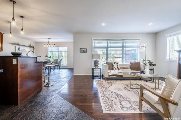 1022 Wilkins CRESCENT, Saskatoon, SK S7W 0C4