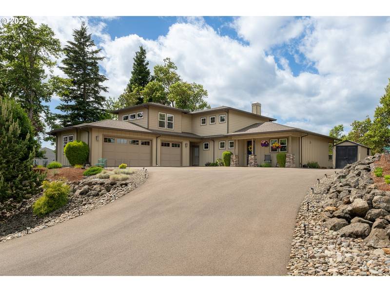 1196 SOUTHRIDGE WAY, Roseburg, OR 97470