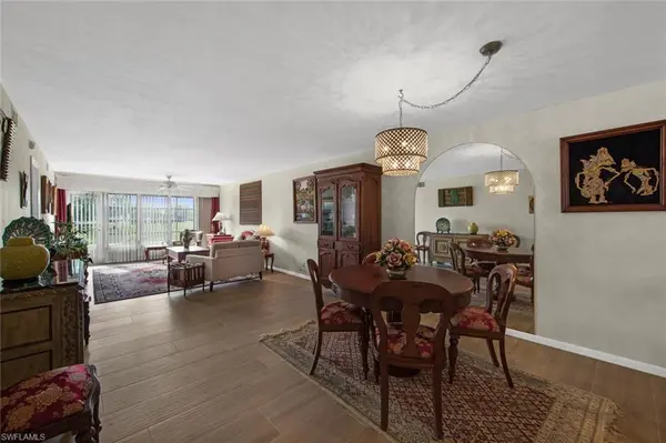 4084 Northlight DR 1703, Naples, FL 34112