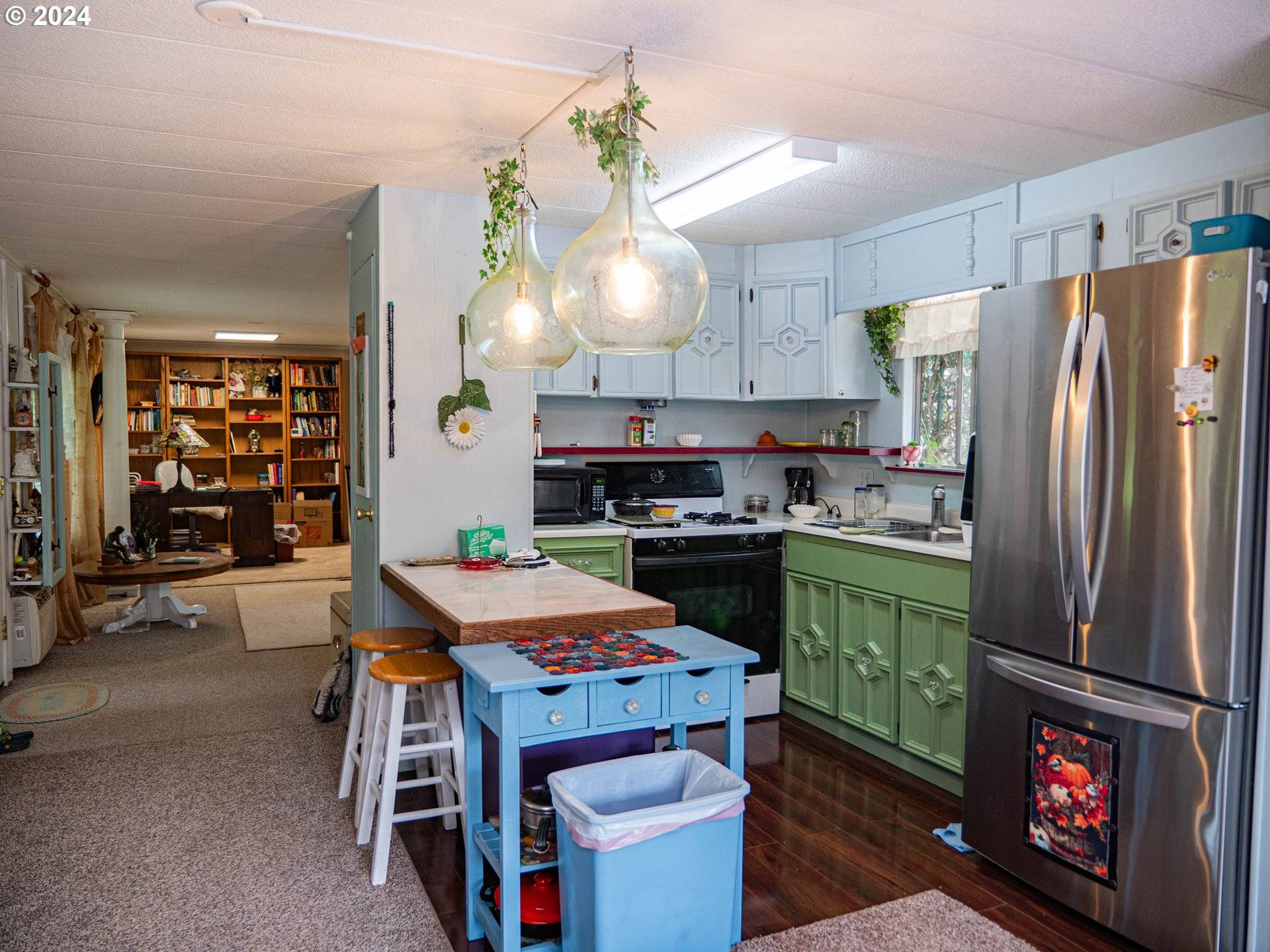Sweet Home, OR 97386,28550 SANTIAM HWY