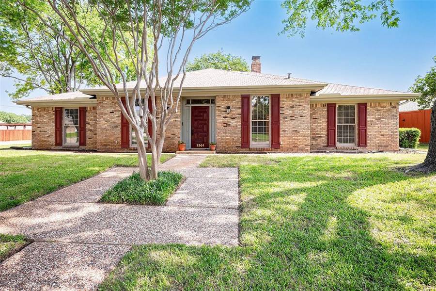 1301 Huntington Drive, Richardson, TX 75080