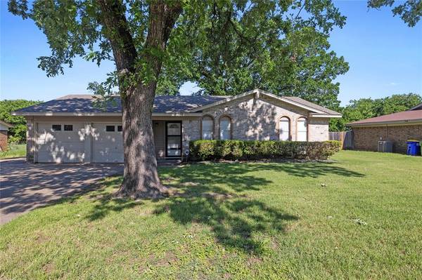 716 S Kate Street, White Settlement, TX 76108