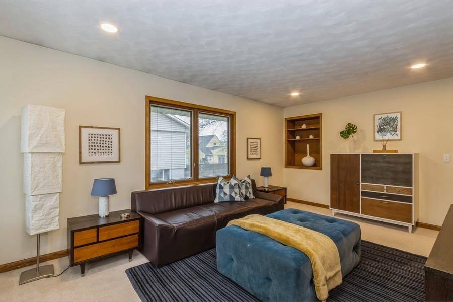 Iowa City, IA 52240,1115 Carver St