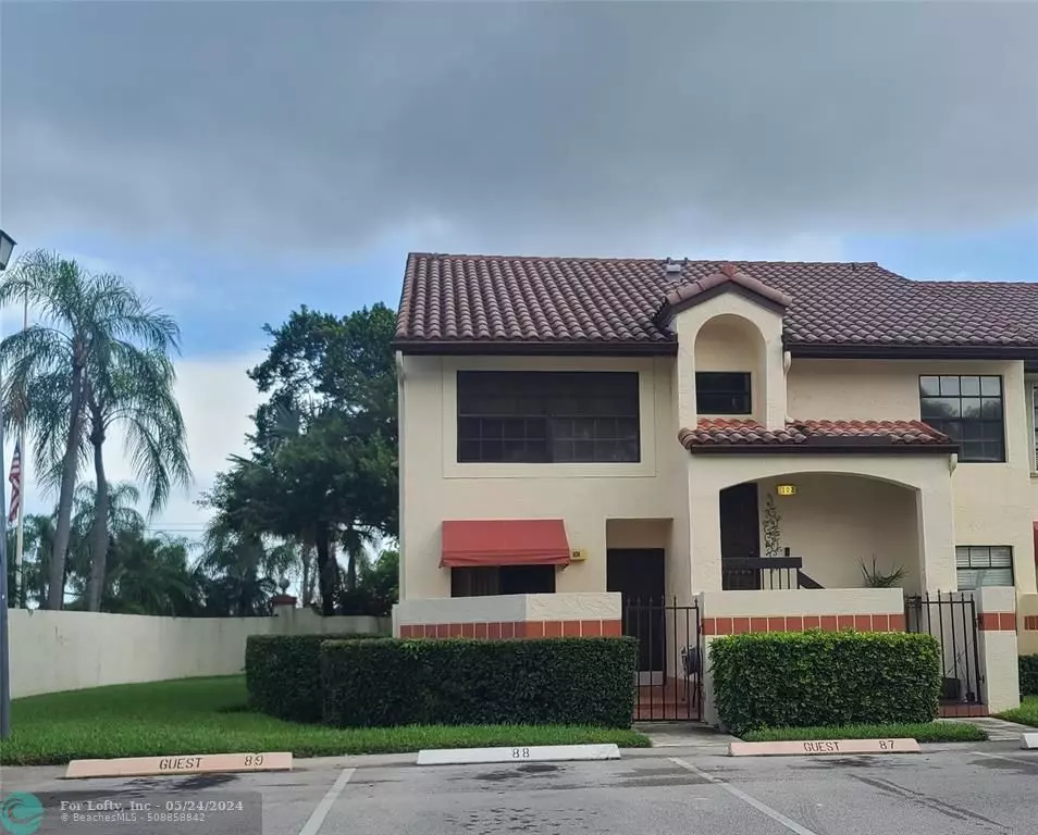 Deerfield Beach, FL 33442,101 Freedom Ct  #101