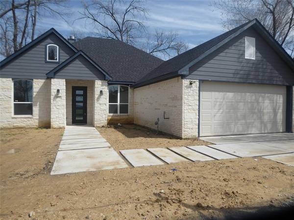 302 Little Street, Wilmer, TX 75172