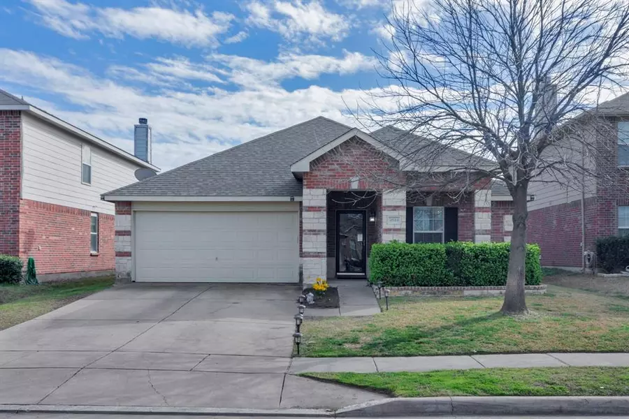 4544 Hounds Tail Lane, Fort Worth, TX 76244