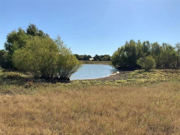 10 AC CR 1102, Celeste, TX 75423