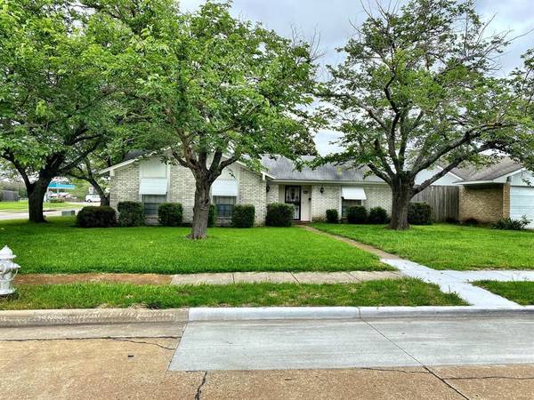 1122 Sunset Drive, Garland, TX 75040