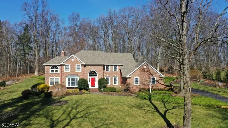 5 Topping Way, Chester Twp., NJ 07930