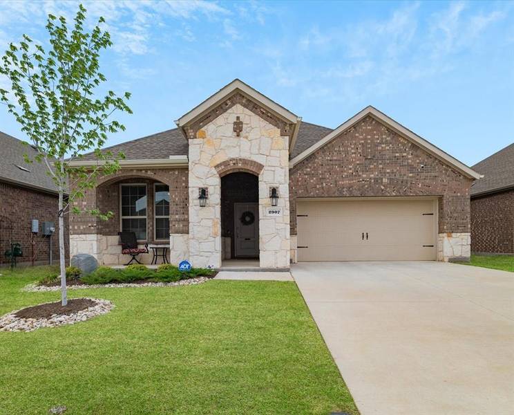 2907 Jasper Trail, Aubrey, TX 76227