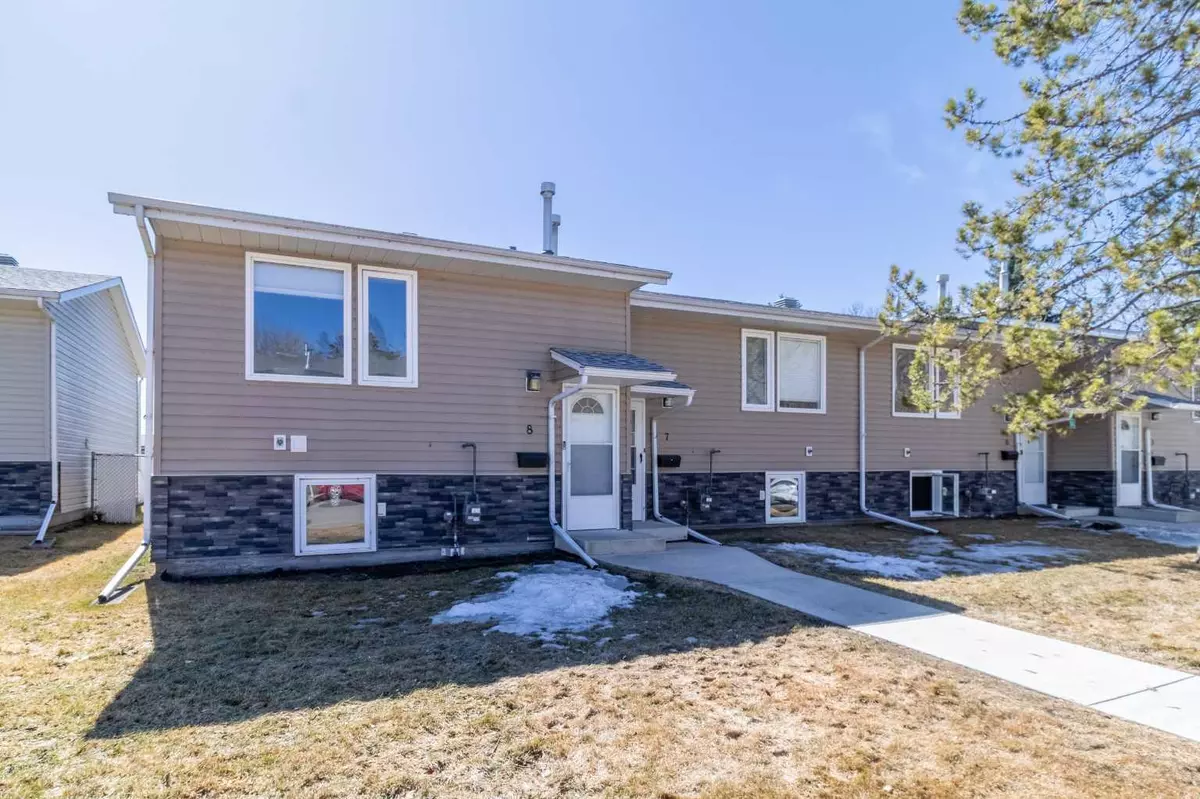 Red Deer, AB T4N 6A4,5943 60A ST #8