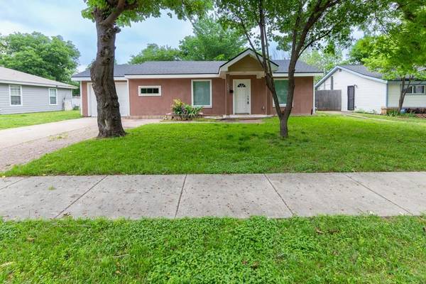 1237 Clarice Street, Grand Prairie, TX 75051