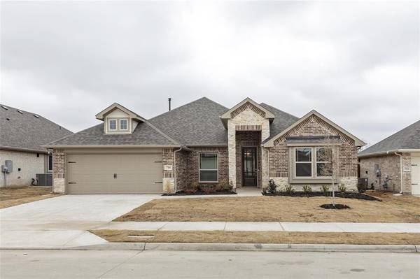 706 Creekview, Lavon, TX 75166