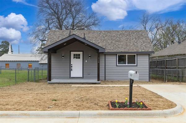 628 E Murray Street, Denison, TX 75021