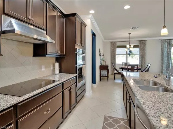 Naples, FL 34114,8407 Benelli CT