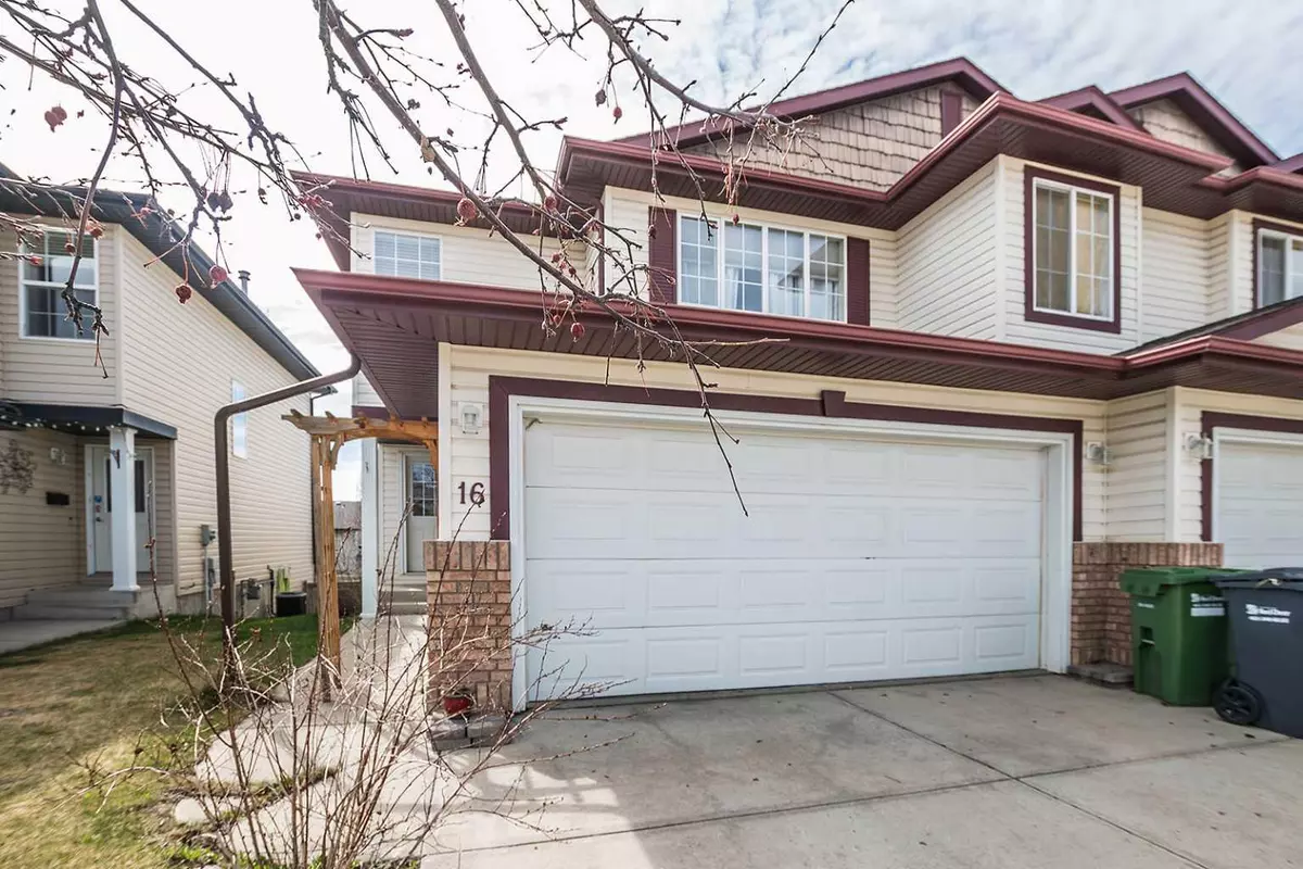 Red Deer, AB T4R 3G2,16 Arnold Close