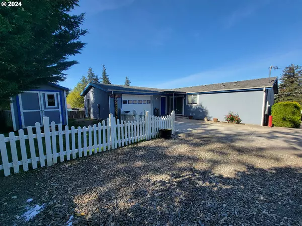 1260 N HENRY ST, Coquille, OR 97423