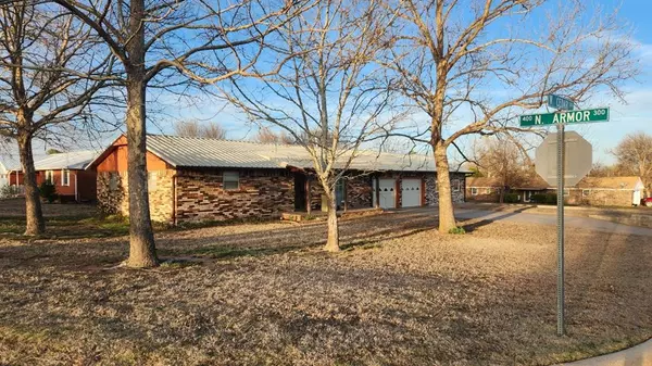 506 W Cedar Street, Canton, OK 73724