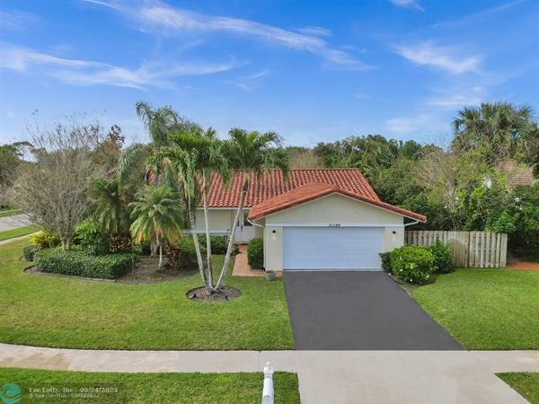 21199 Escondido Way, Boca Raton, FL 33433