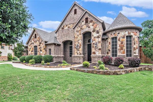 8713 Shadywood Lane, North Richland Hills, TX 76182