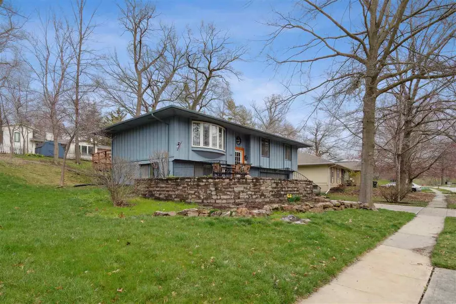 135 N Westminster St, Iowa City, IA 52245