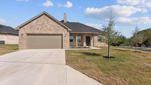 828 E Heath Street,  Rockwall,  TX 75087