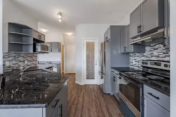 Calgary, AB T3J 5K9,15 Saddleland WAY NE