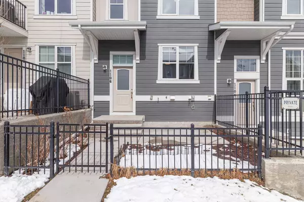 Calgary, AB T2M 2C3,1106 Cranbrook WALK SE