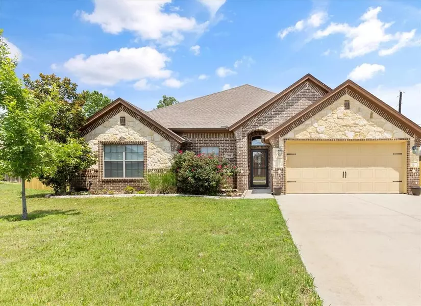 704 Timberline Drive, Bridgeport, TX 76426