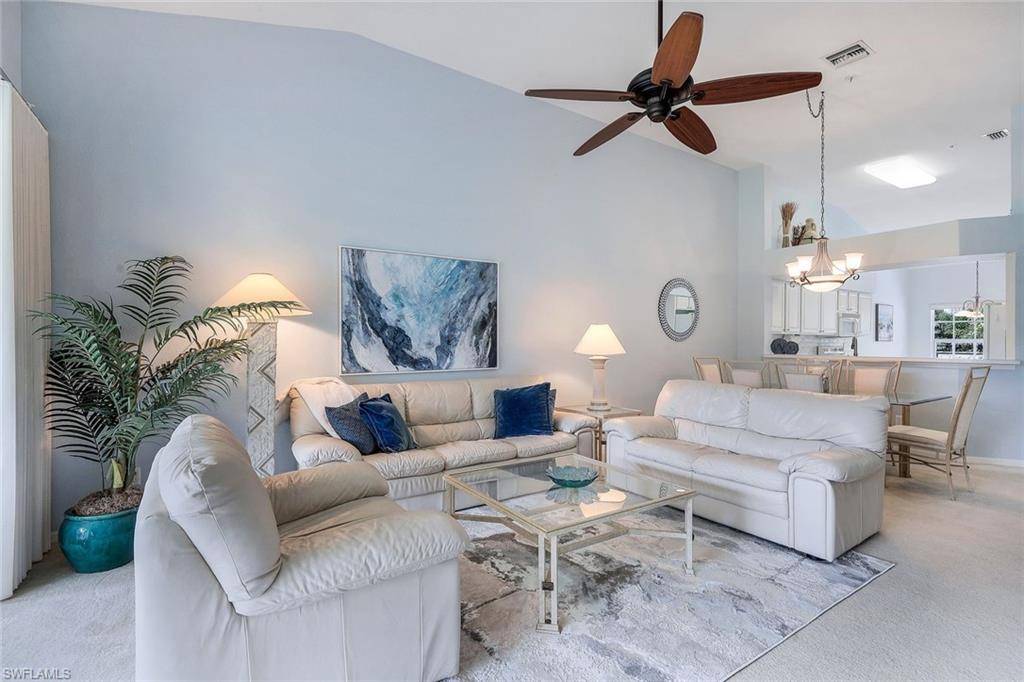 Naples, FL 34109,1960 Willow Bend CIR 5-203
