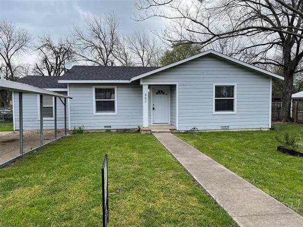 307 N Avenue I Street,  Clifton,  TX 76634