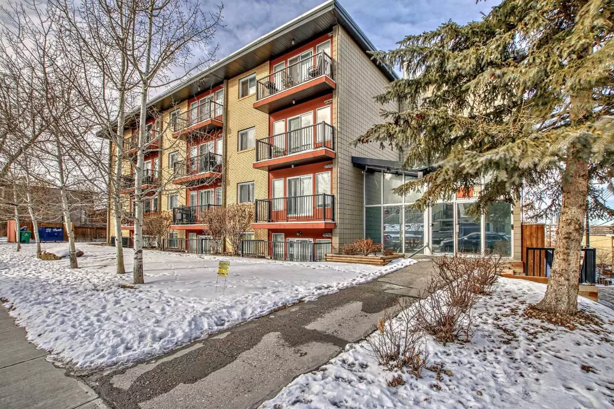 Calgary, AB T2T 0R5,1424 22 AVE SW #103