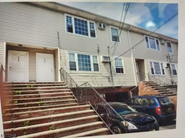 328 Bond St, Elizabeth City, NJ 07206