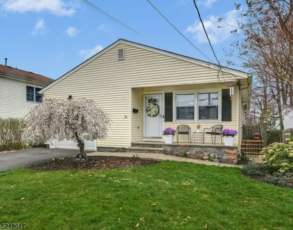 33 Harrison St, Clark Twp., NJ 07066