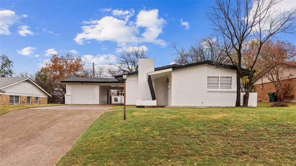 8266 Chapin Road, Fort Worth, TX 76116