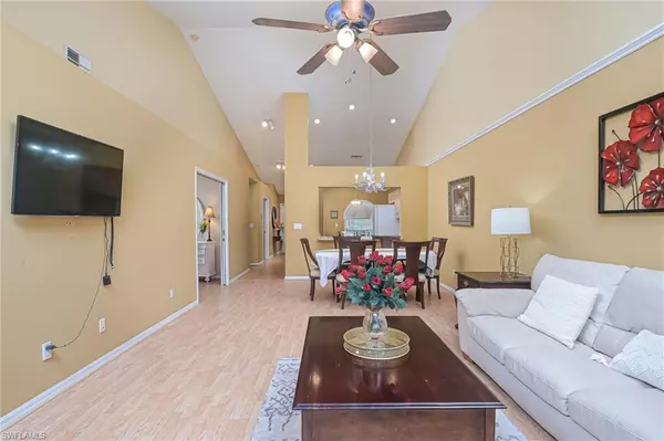 Naples, FL 34112,6123 Thresher DR 302