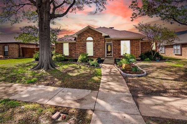 1604 Ginger Drive, Carrollton, TX 75007