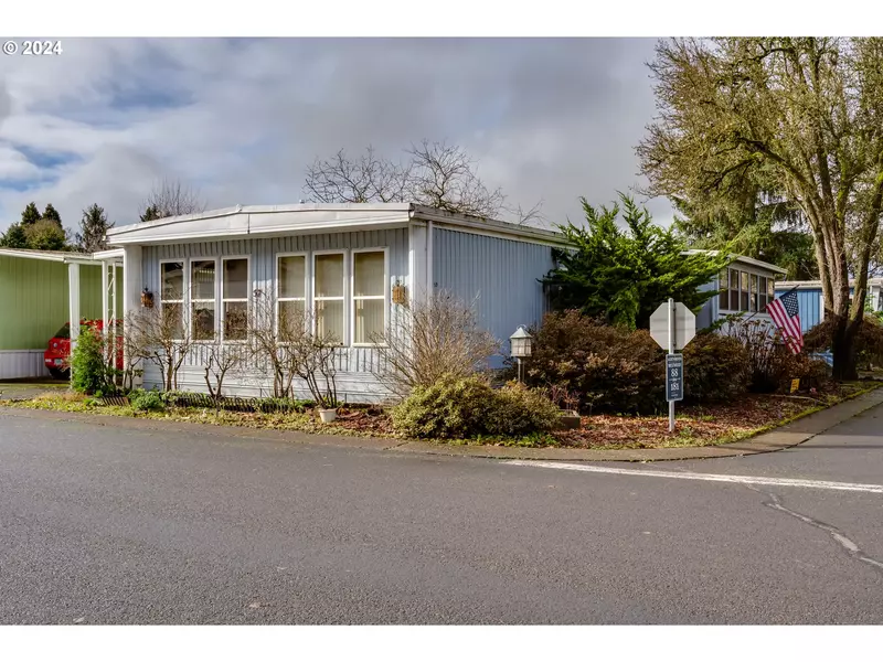 1800 LAKEWOOD CT ##57, Eugene, OR 97402