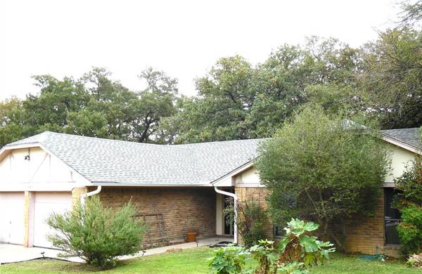 108 Redhaw Court, Burleson, TX 76028