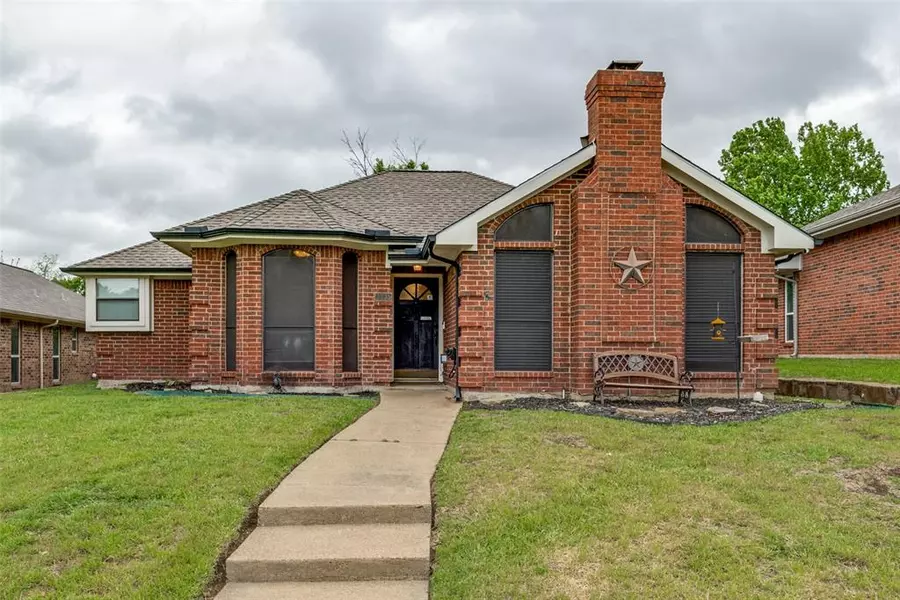 3235 Sugarbush Drive, Carrollton, TX 75007