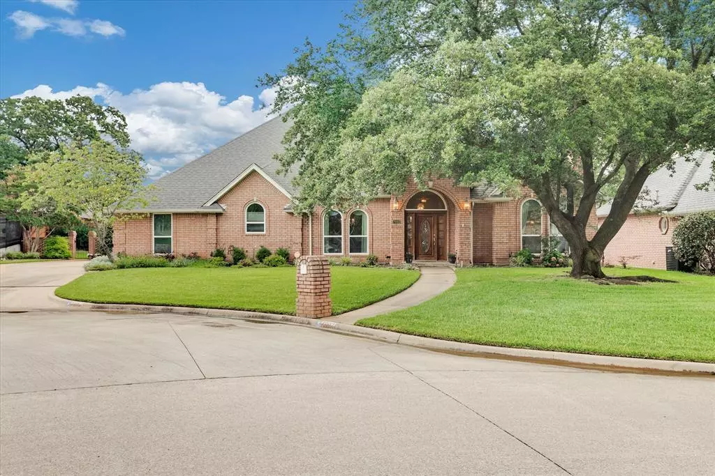 Arlington, TX 76017,7002 Gunston Lane