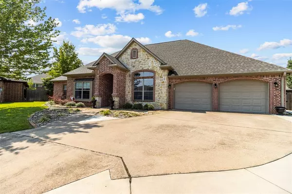 Tyler, TX 75703,2126 Winthrop Court