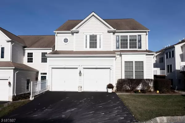 2 Constitution Ln, Totowa Boro, NJ 07512