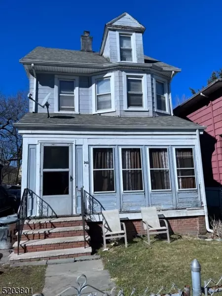 245 Halsted St, East Orange City, NJ 07018