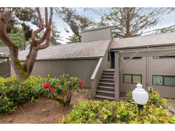 5801 NE VOYAGE AVE #25,  Lincoln City,  OR 97367