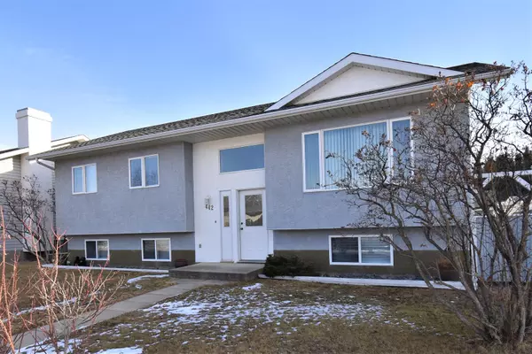 Hinton, AB T7V 1A3,442 Boutin AVE